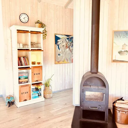 Lovely Family In Quiet Waterside Setting * Otterup