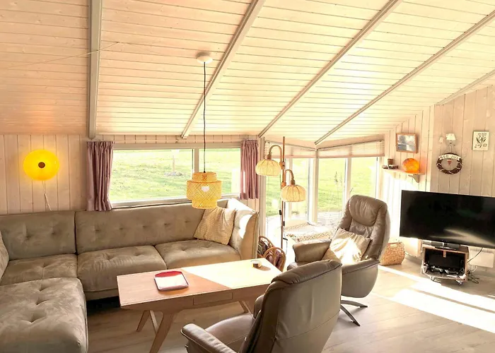 Lovely Family In Quiet Waterside Setting Otterup