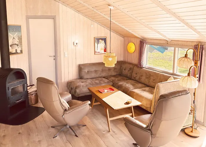 Lovely Family In Quiet Waterside Setting Hébergement de vacances